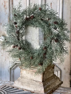 Iced Thimble Cedar Wreath | 22" | CLEAN UP SPECIAL!  $9.95 - Last 44pcs!