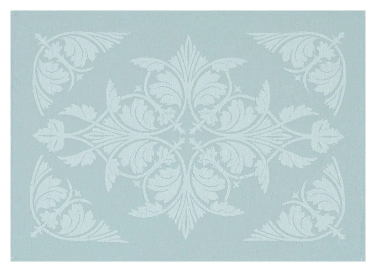 Syracuse Enduit Coated Table Linens in Aqua